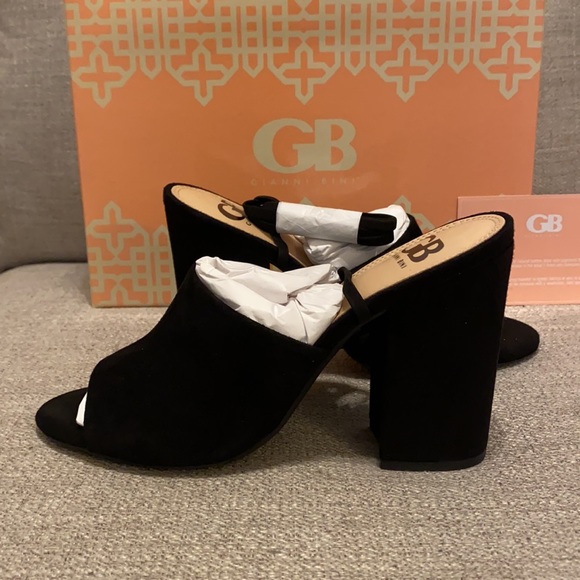NWT GB black suede ankle tie block heel - size 7 - Picture 5 of 8